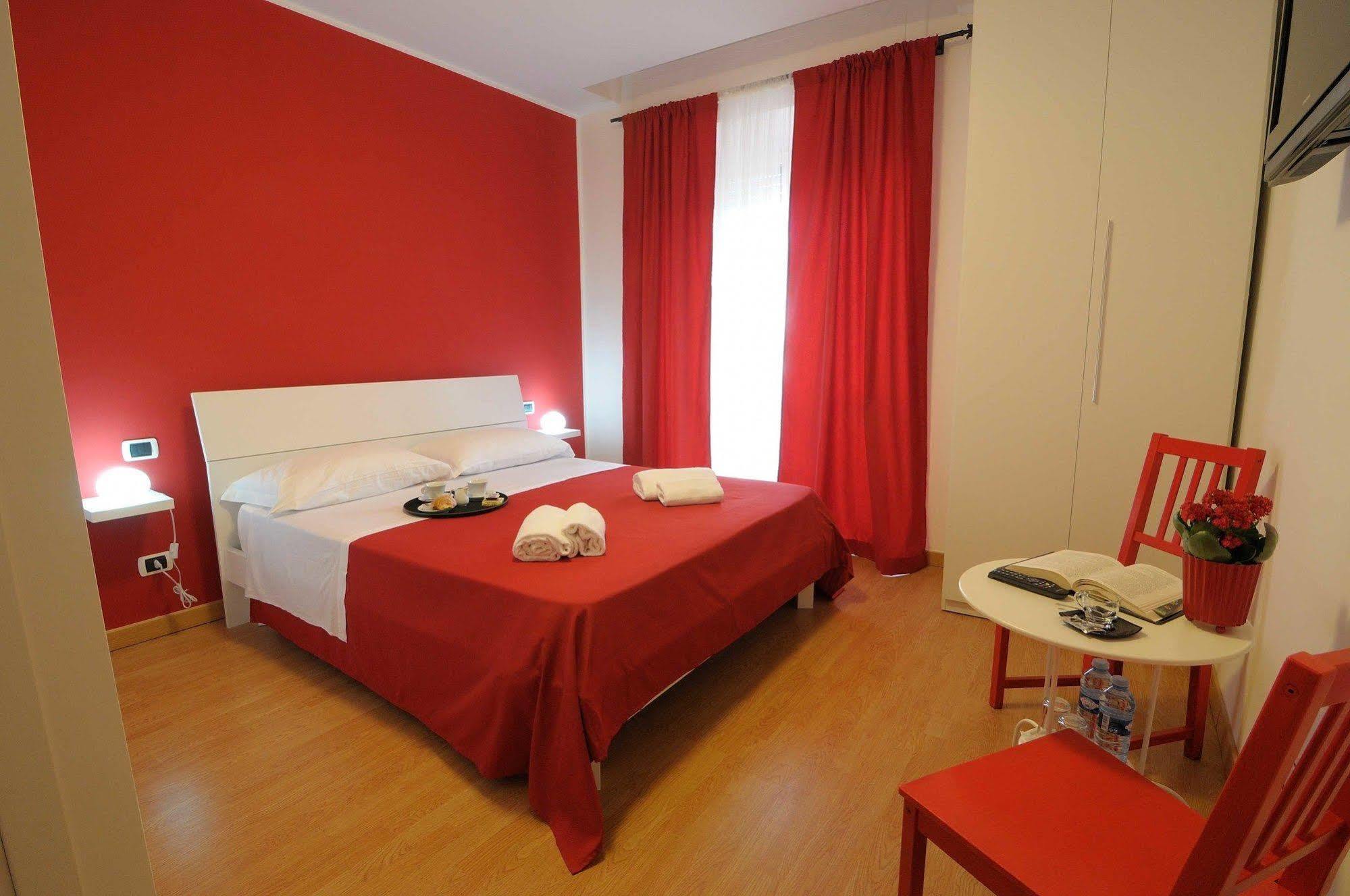 Trasteveredreamsuites B&B Rome Bagian luar foto