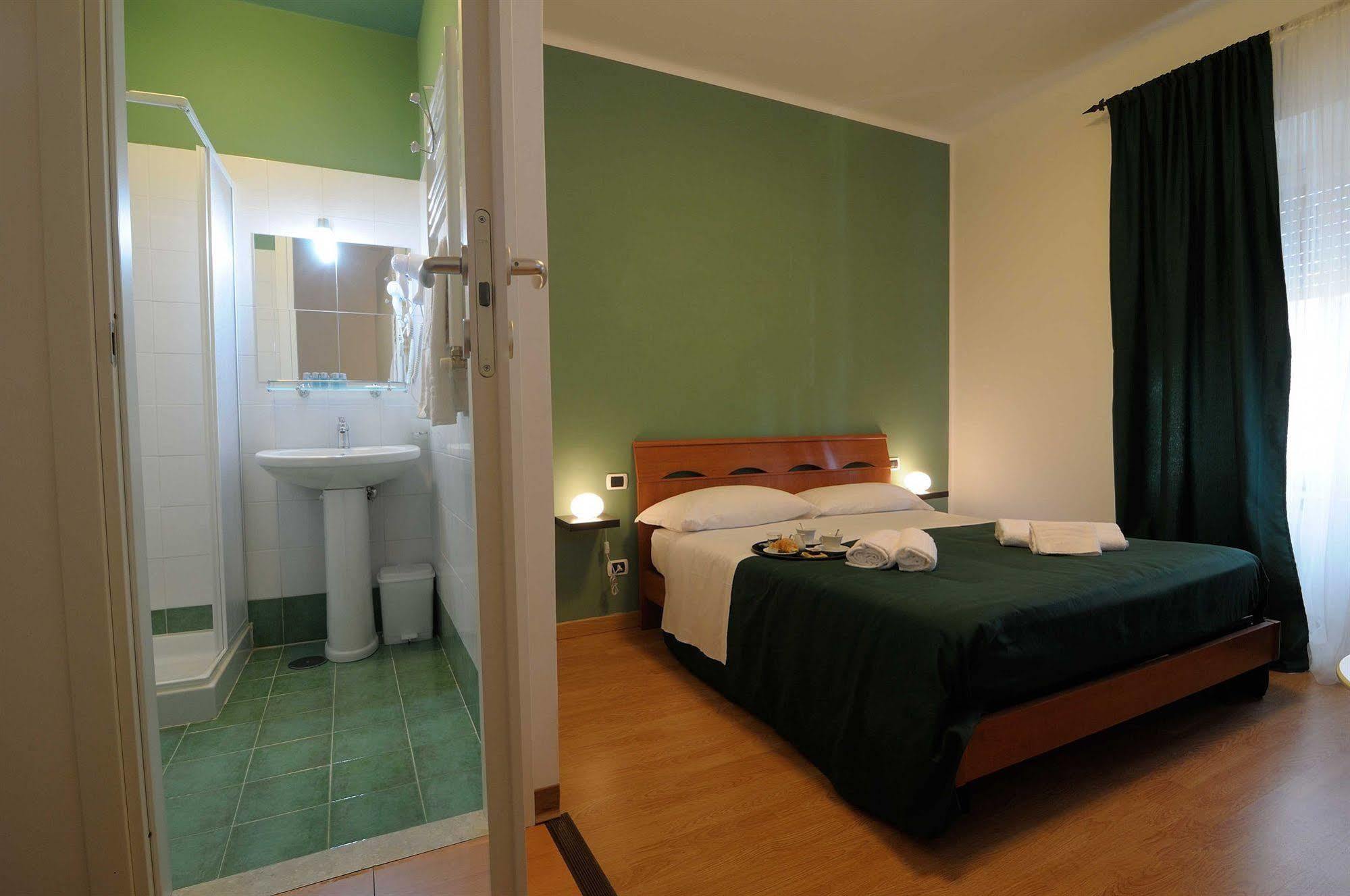 Trasteveredreamsuites B&B Rome Bagian luar foto